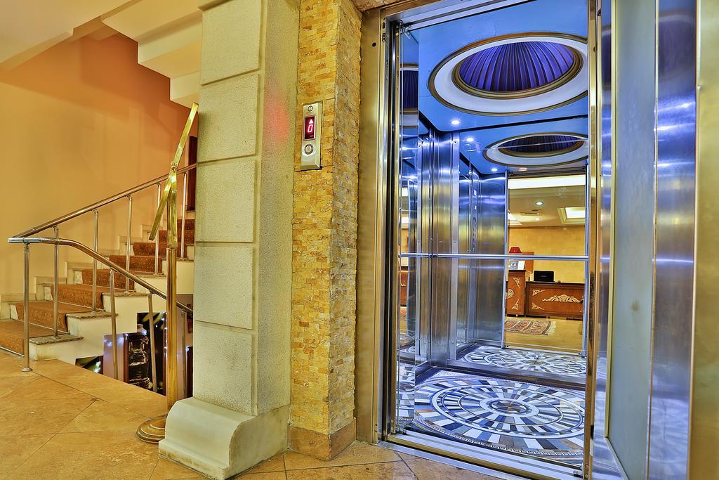The Istanbul Hotel المظهر الخارجي الصورة
